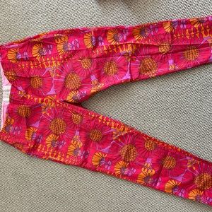 Julie brown size 8 cotton 97% and 3% spandex fun summer pants